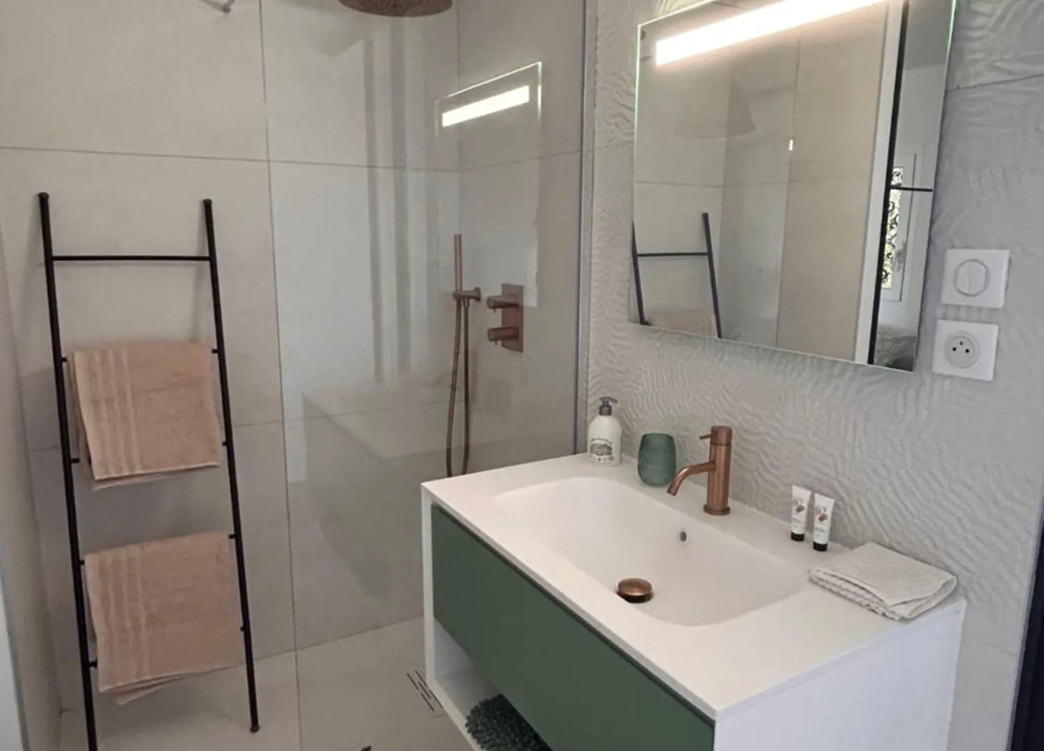 Apartment Splendide Vue Mer Rayol-Canadel-sur-Mer