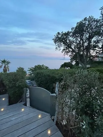 Apartment Splendide Vue Mer Rayol-Canadel-sur-Mer
